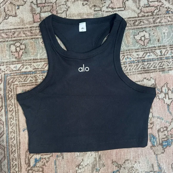 ALO Yoga Black tank top - Picture 3 of 4
